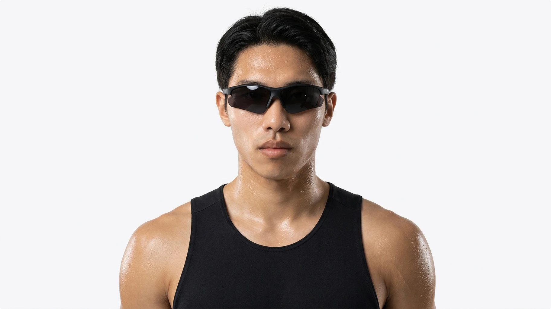 AI model man met zonnebril in zwart shirt, fotobewerking met AI
